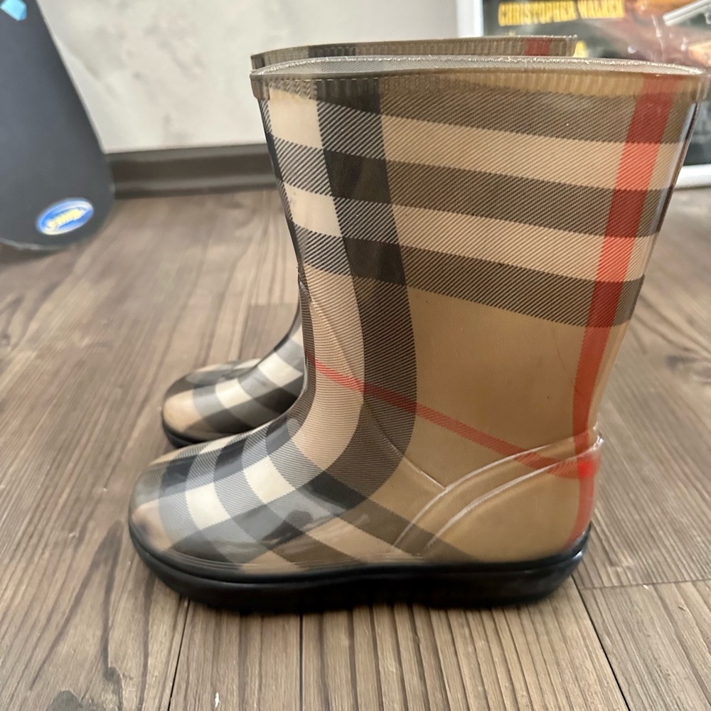 Burberry Rainboots